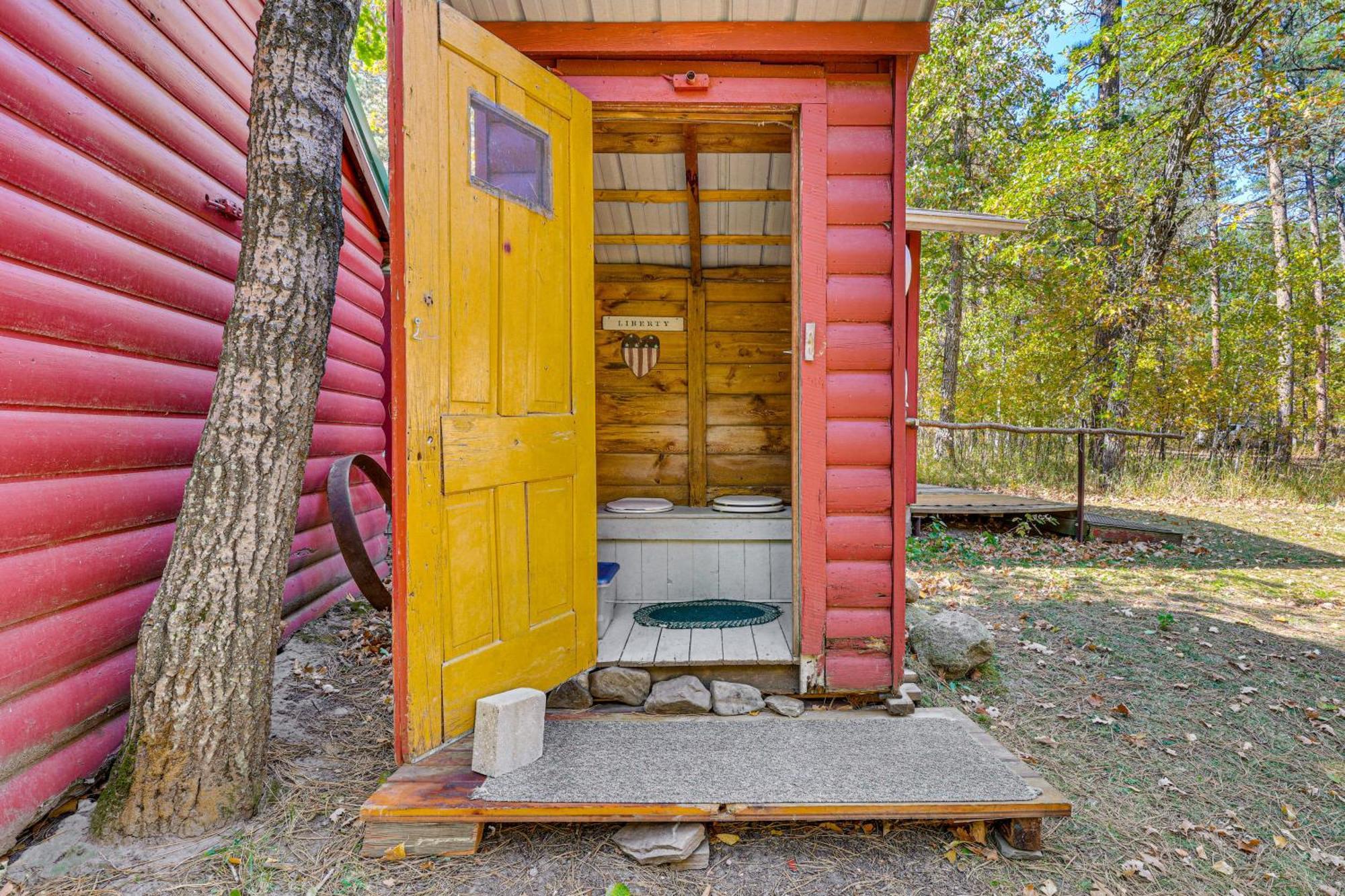 Historic Keystone Cabin Near Mount Rushmore! Exterior photo